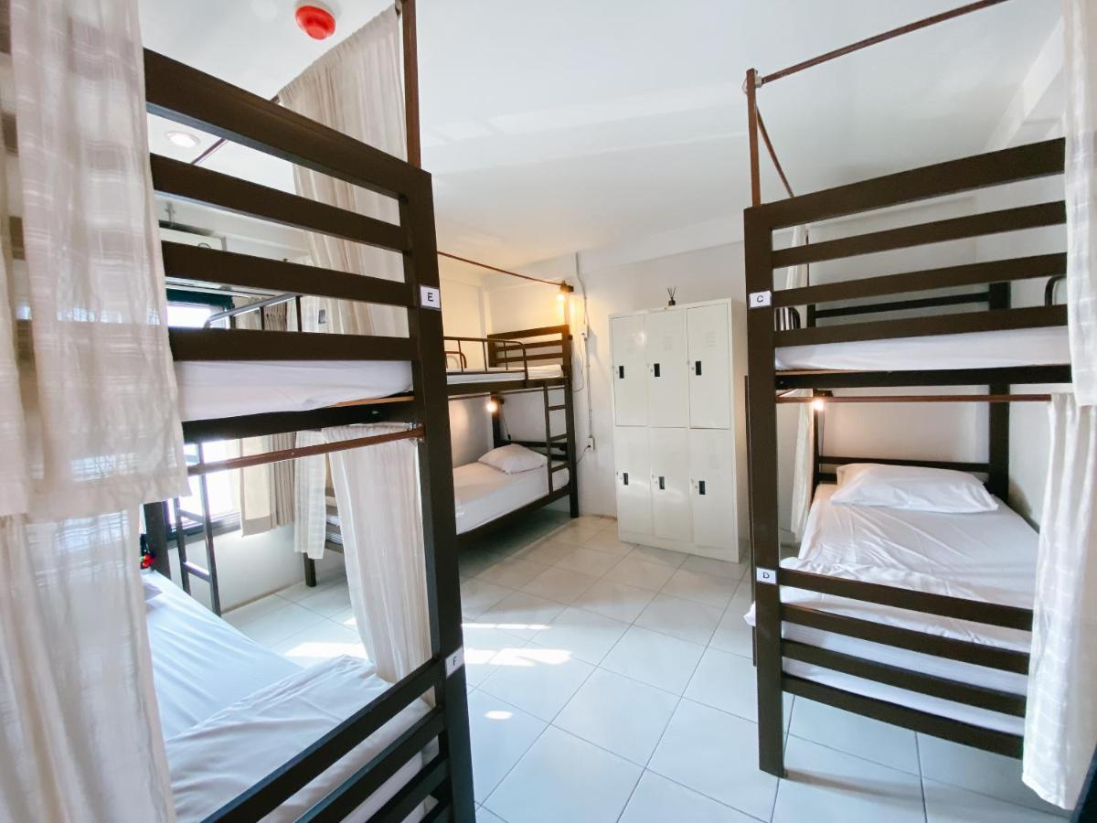 Happynest Hostel *