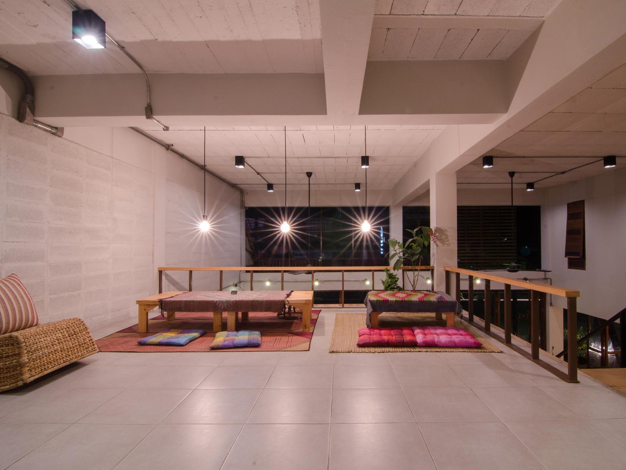 Happynest Auberge de jeunesse *